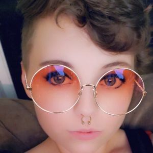 Meet your Posher, Jade